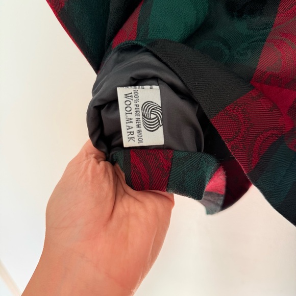 Vintage Pendleton Vest 8 Multicolor Plaid 100% Pure New Virgin Wool Made In USA - Picture 6 of 11